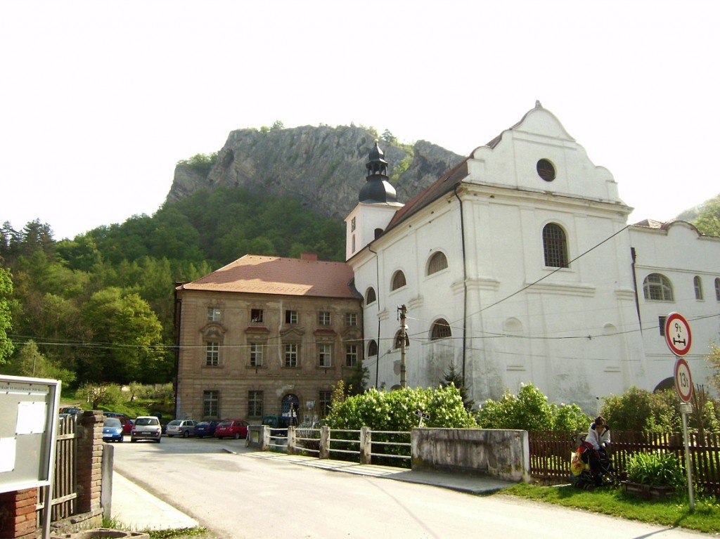 Svatý Jan pod Skalou - kostel Narození svJana Křtitele