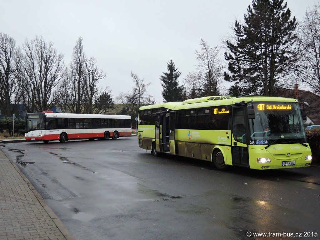 055 - linka 582 487 Chlumec Arriva Teplice SOR CN 12.3 705 linka 11 Ústí nad Labem,,Divadlo DP Ústí nad Labem Solaris Urbino15 201