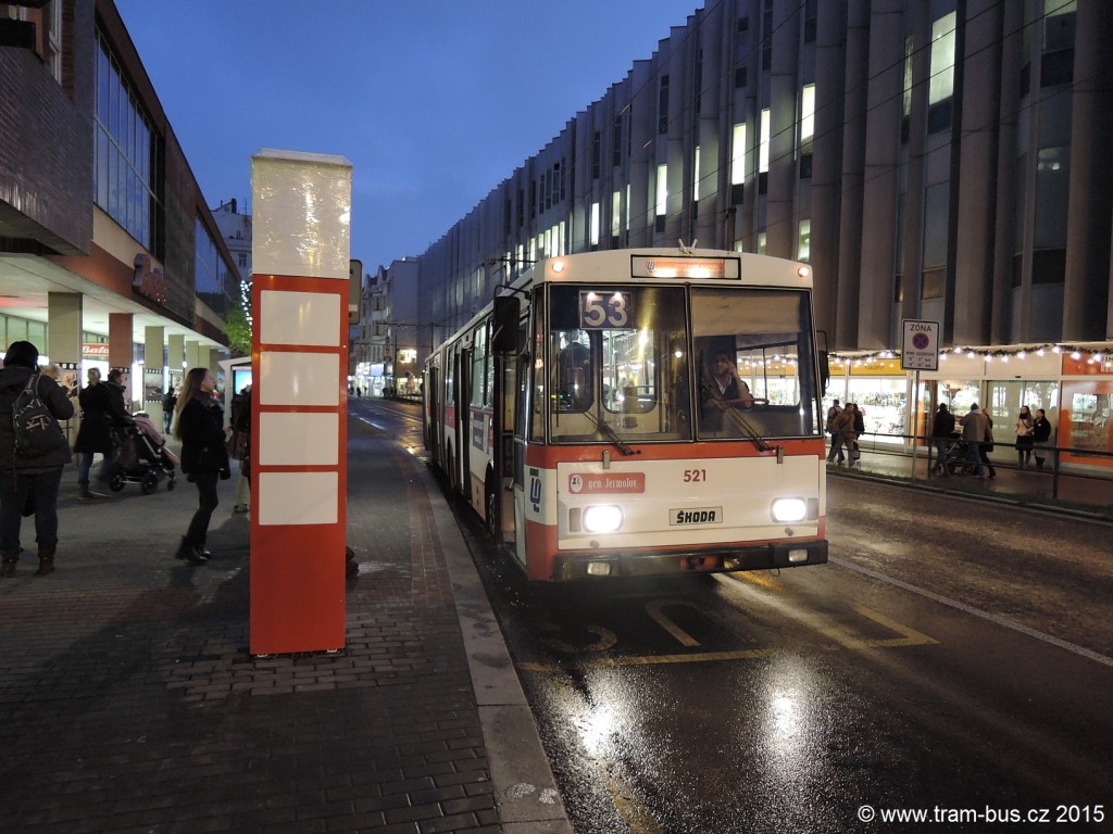 076 - linka 53 Ústí nad Labem,,Divadlo DP Ústí nad Labem Škoda 15Tr 521