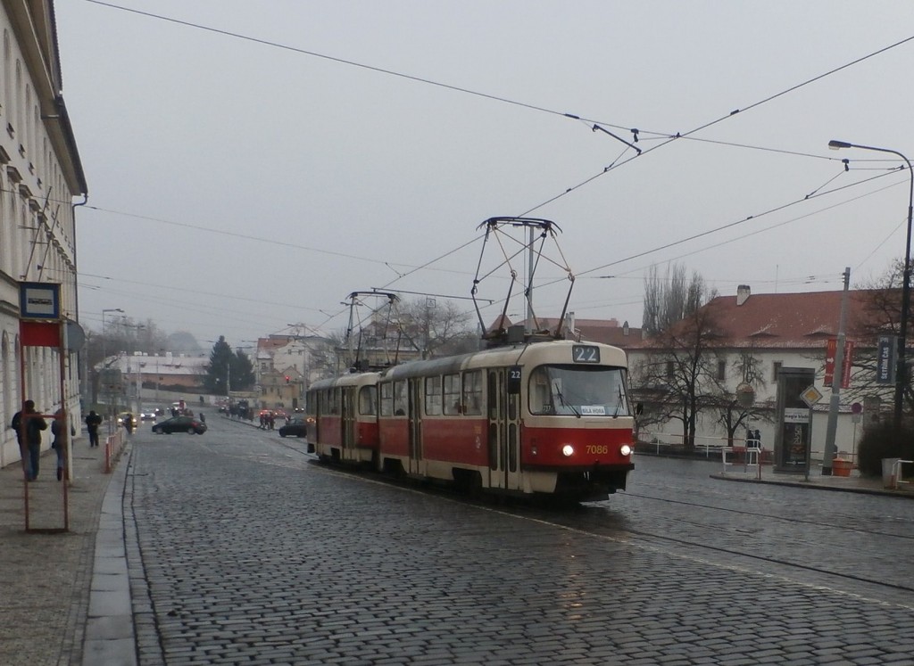 3153-linka-22-malostranska-dpp-tatra-t3sucs-7086