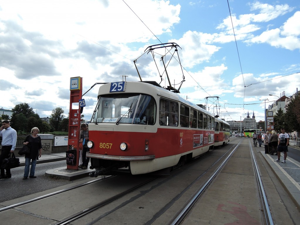 4466-linka-25-prazska-trznice-dpp-tatra-t3m-8057