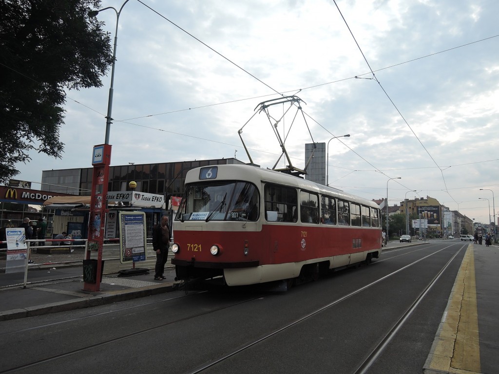 6730 - linka 6 Nádraží Holešovice DPP Tatra T3SUCS 7121