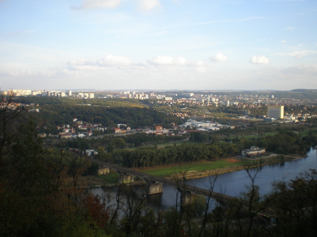 935 - pohled z okraje Barrandova na JV (dole most Inteligence)