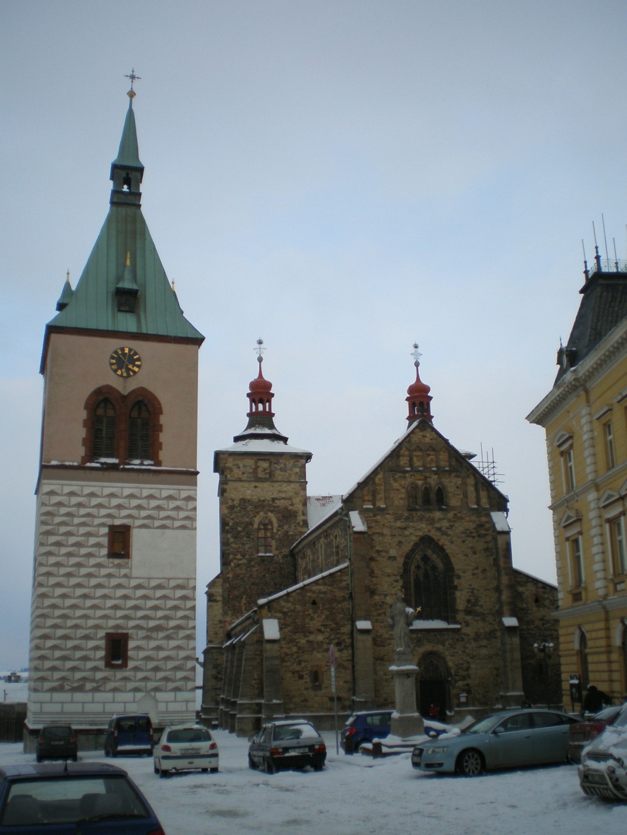 056 - Kouřim - kostel svŠtěpána se zvonicí