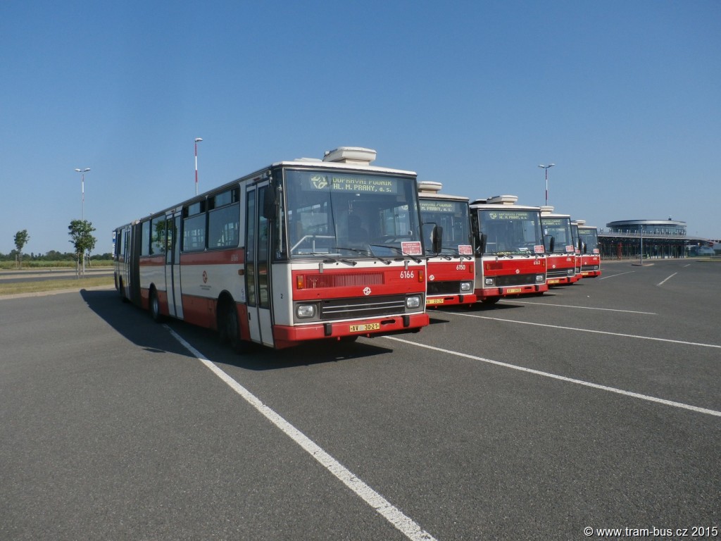 3949-Letňany-DPP-Karosa-B-741-6166-6150-6163-6116-6147-a-6105-rozloučení-s-vozy-Karosa-B-741.JPG